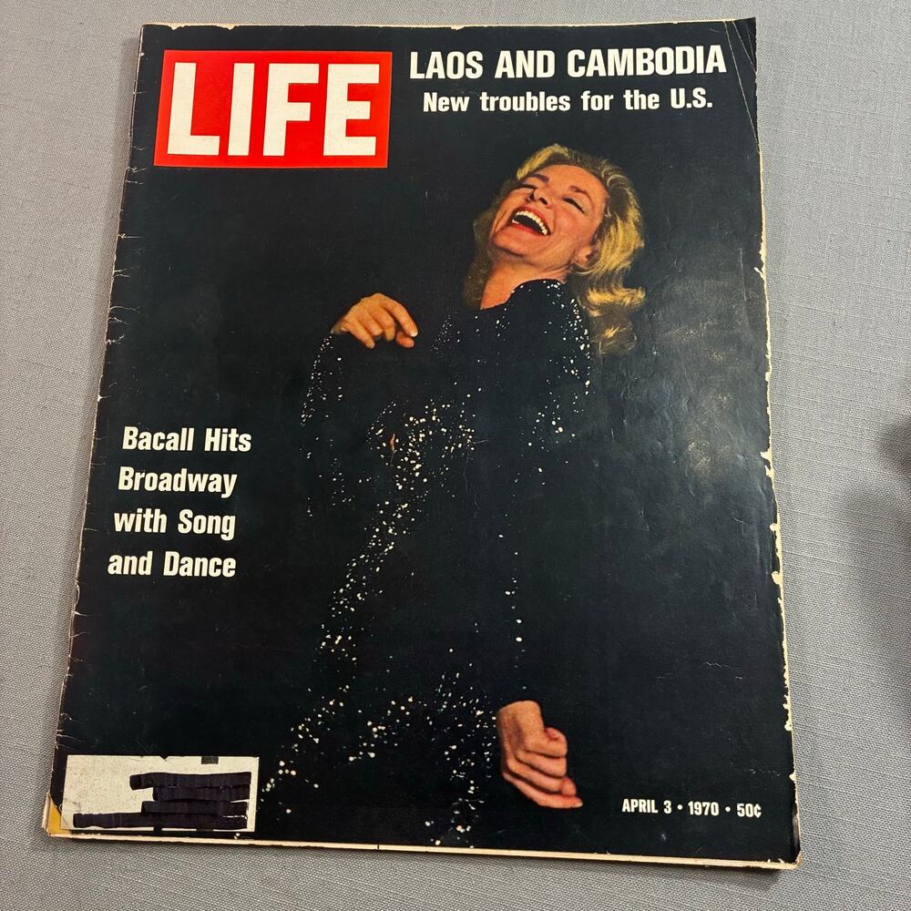 Vintage 1970 LIFE Magazine Lauren Bacall Laos Cambodia Vietnam War See Descr
